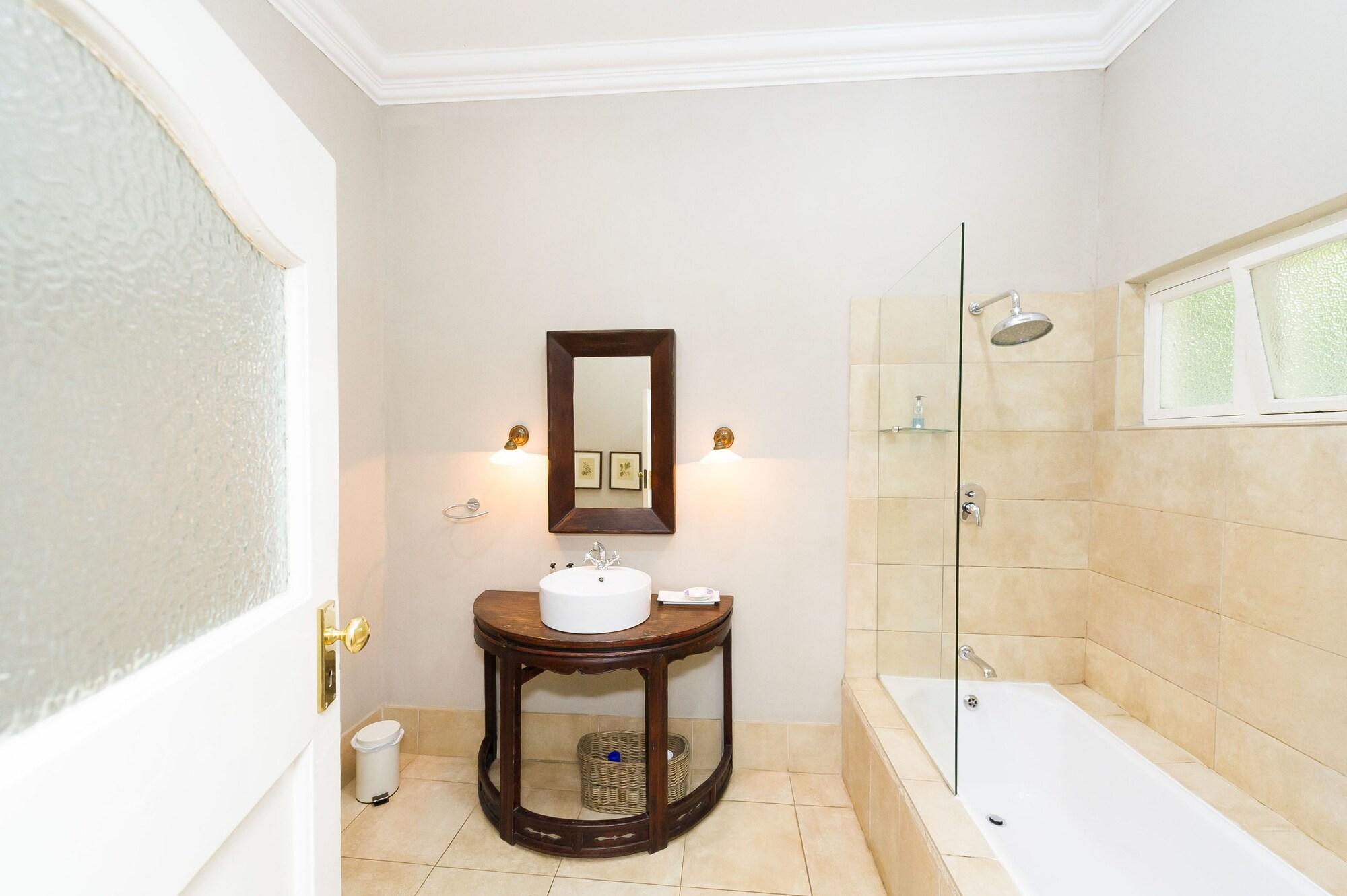 Osborne House Hotel Претория Екстериор снимка