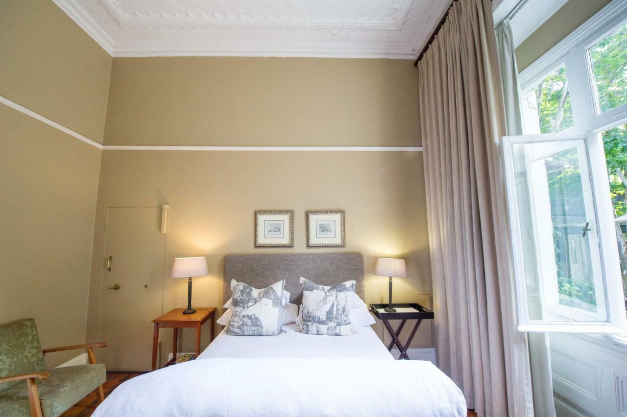 Osborne House Hotel Претория Екстериор снимка